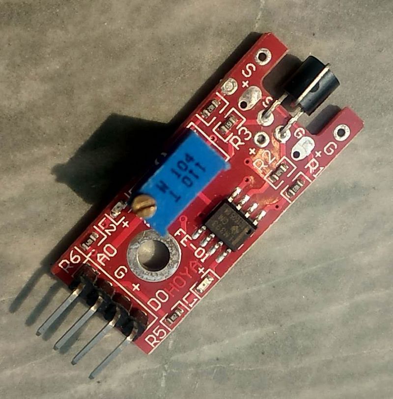  「雕爷学编程」Arduino动手做（11）——金属触摸模块